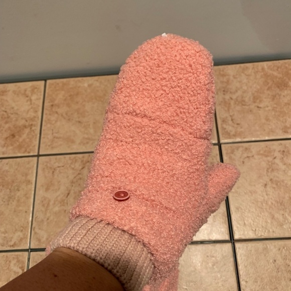 BP Fuzzy Fleece Headband and Mittens Set Blush NWT - Picture 4 of 5